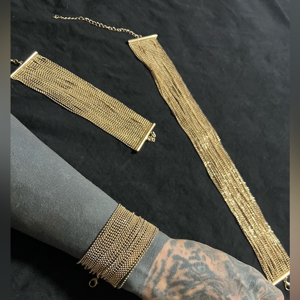 Choker and two bracelets memorabilia set